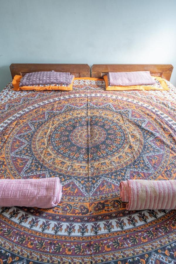 Vishnu Rest House พาราณสี ภายนอก รูปภาพ